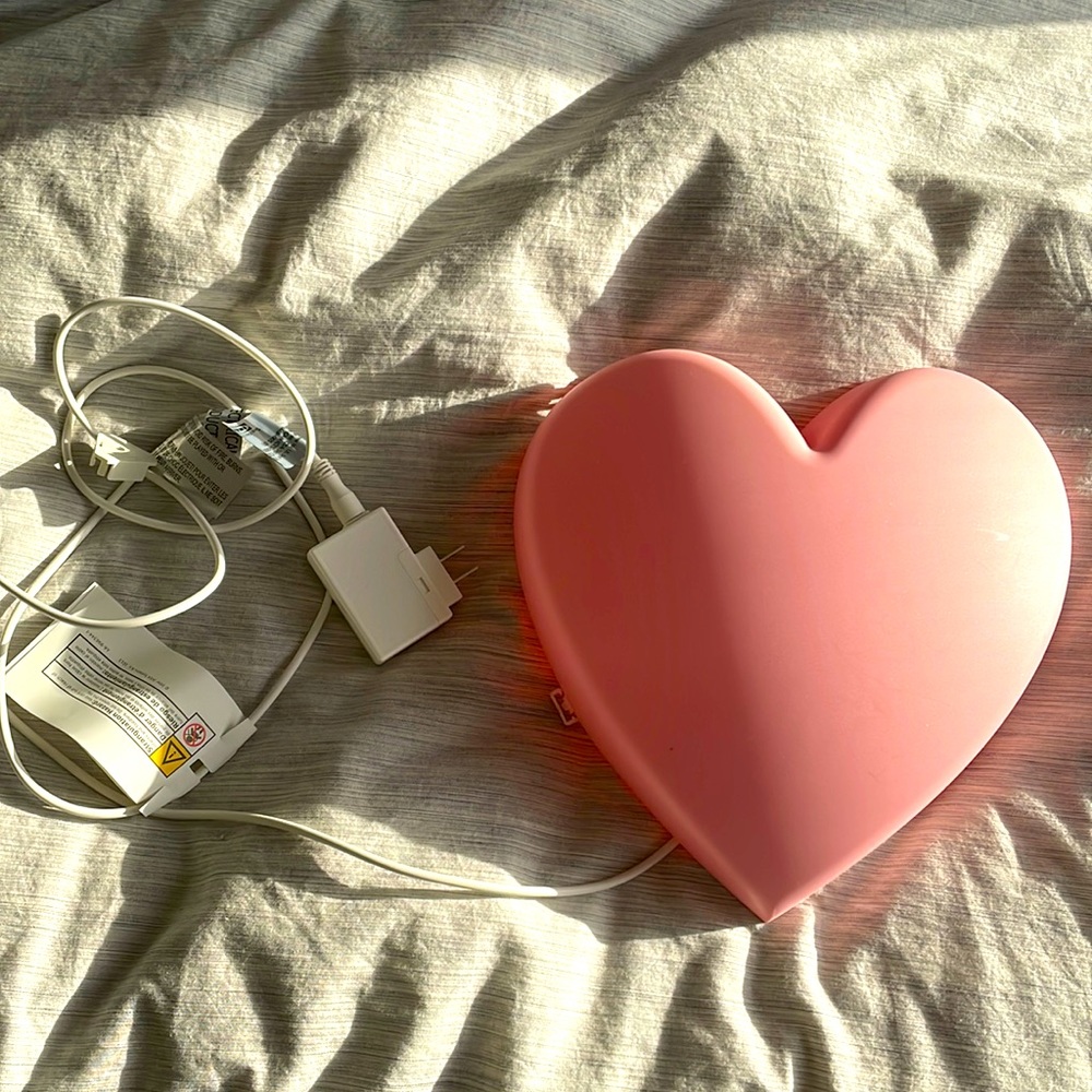 IKEA UPPLYST LED wall lamp, heart pink